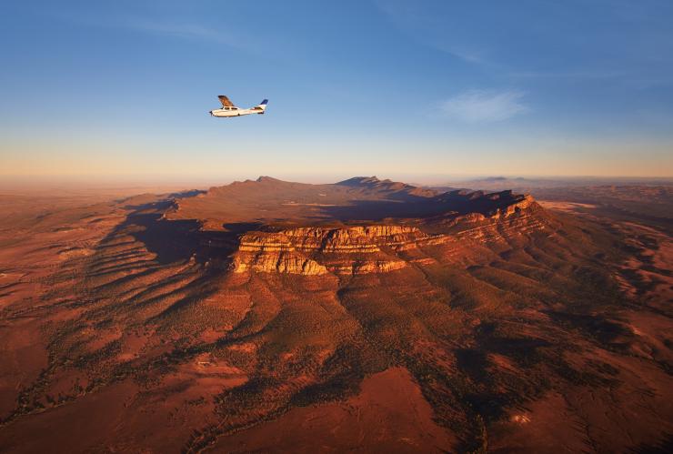 南澳大利亚州，弗林德斯山脉国家公园，维凭拿庞，丛林飞行员观光飞行 © Adam Bruzzone 版权所有