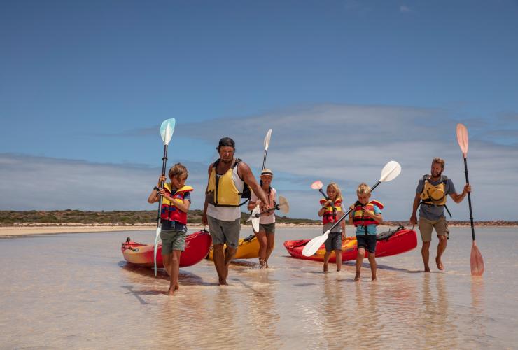 西澳大利亚州，珊瑚海岸，Wula Gura Nyinda 生态文化探险之旅 © 澳大利亚旅游局版权所有