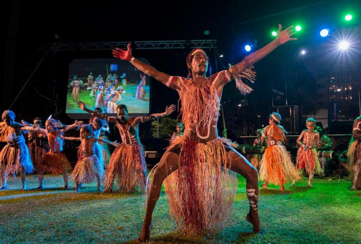 昆士兰州，凯恩斯，凯恩斯原住民艺术节 © 凯恩斯原住民文化艺术节版权所有