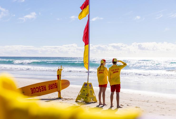 昆士兰州，黄金海岸，可伦宾海滩维京冲浪救生俱乐部 © 澳大利亚旅游局版权所有